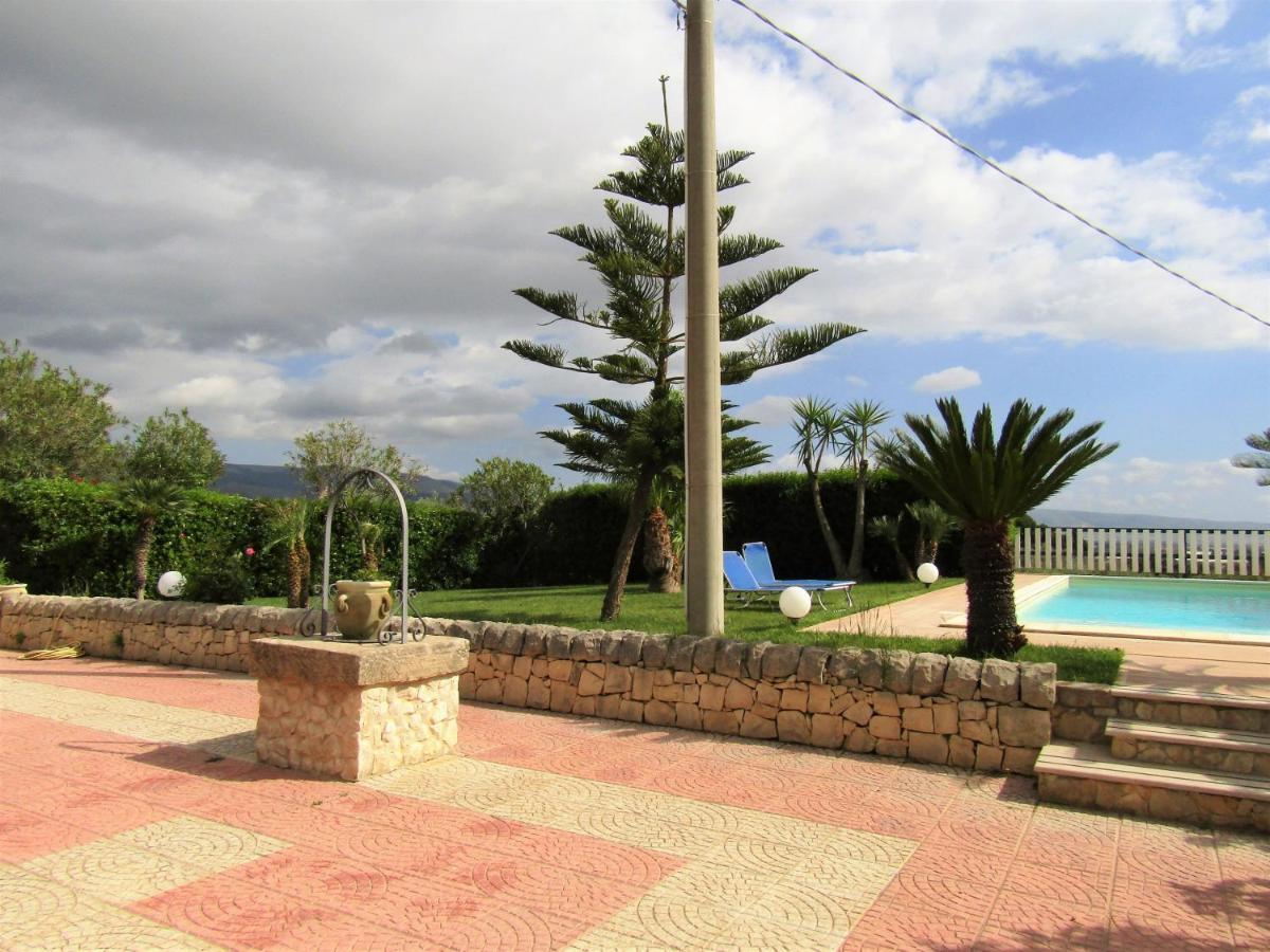 Villa Clara Кьярамонте-Гульфи Экстерьер фото